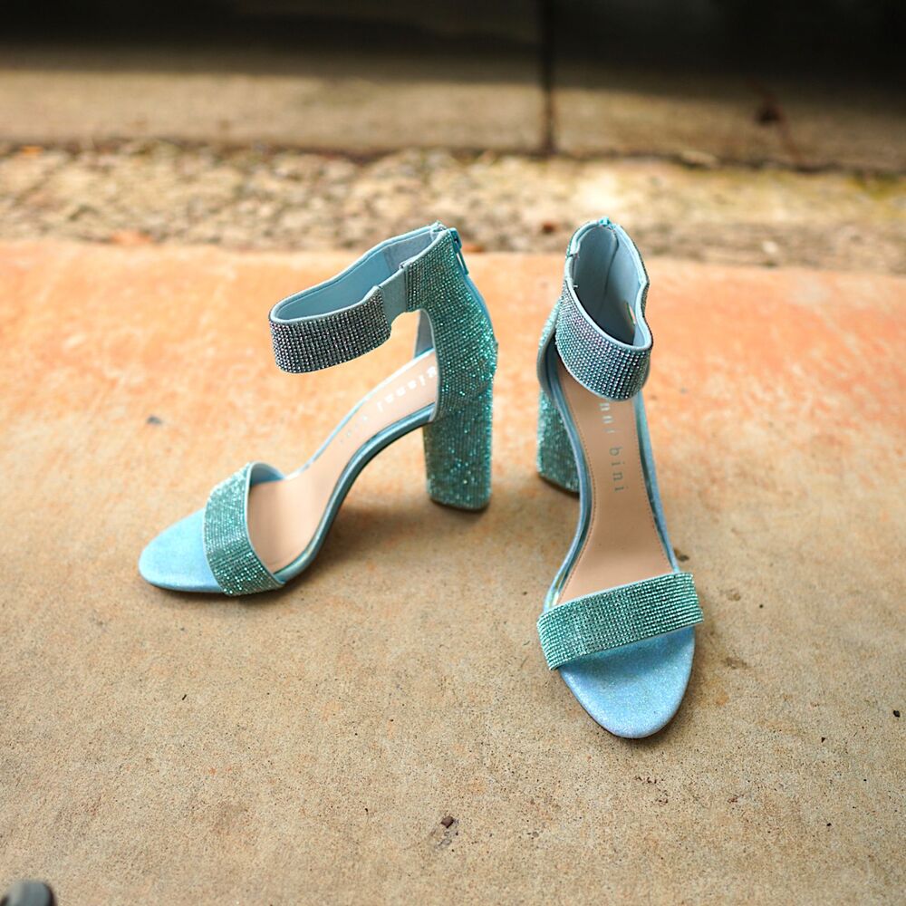 Gianni Bini Ronilynn Blue Rhinestone Block Heel Sandals Size 9M Jewel Heels